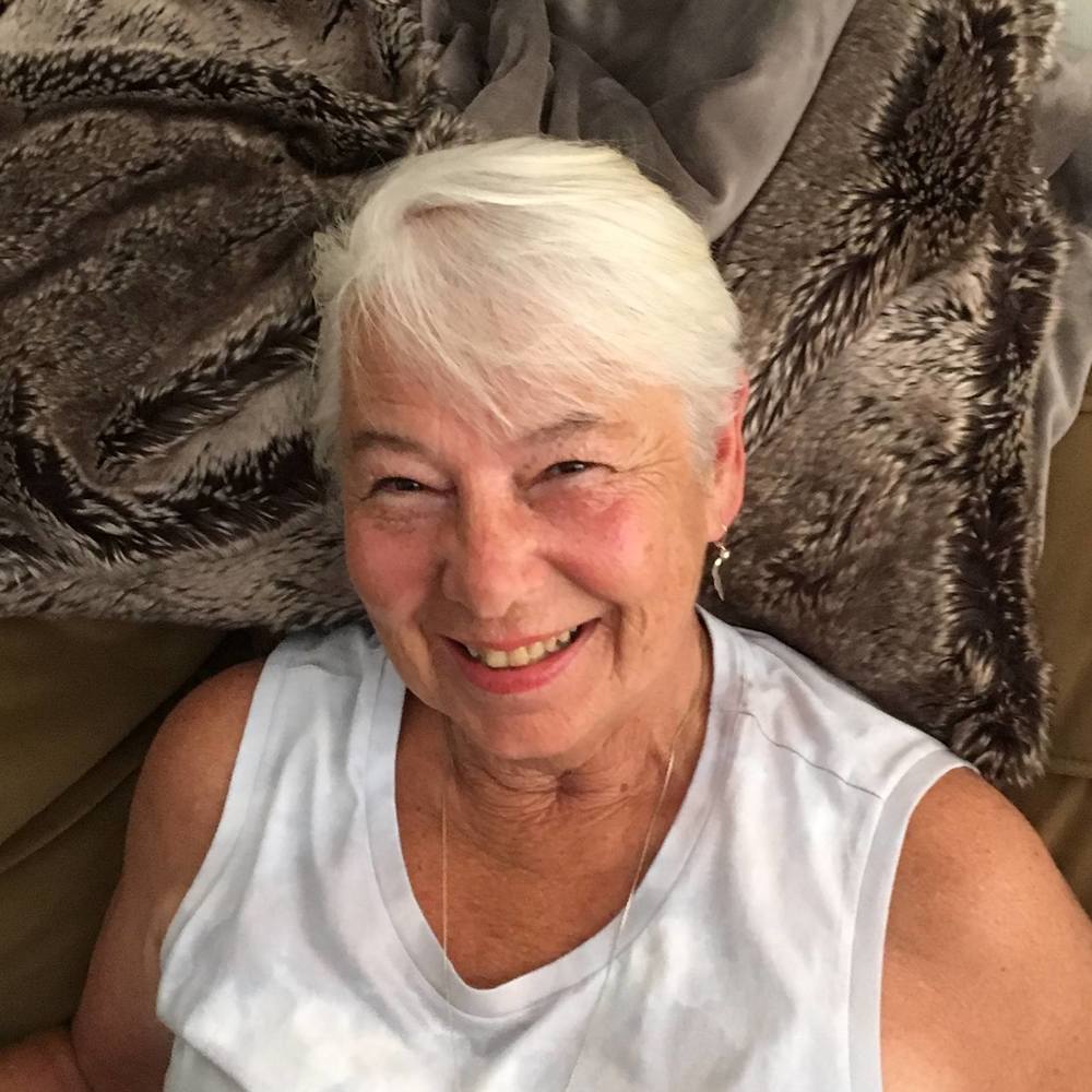 Meet your Posher, Suzanne